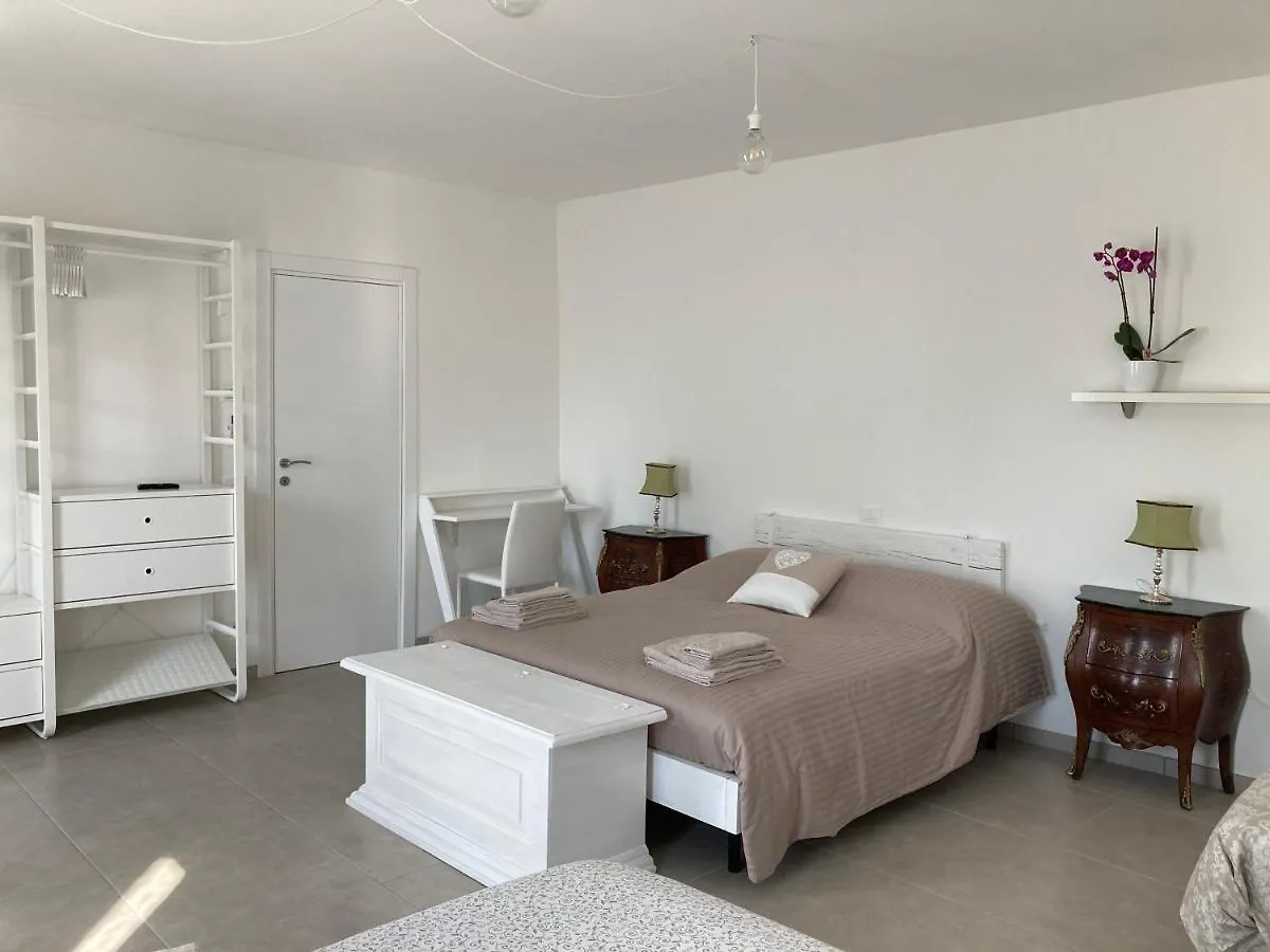 Casale Luel Apartment Valeggio sul Mincio